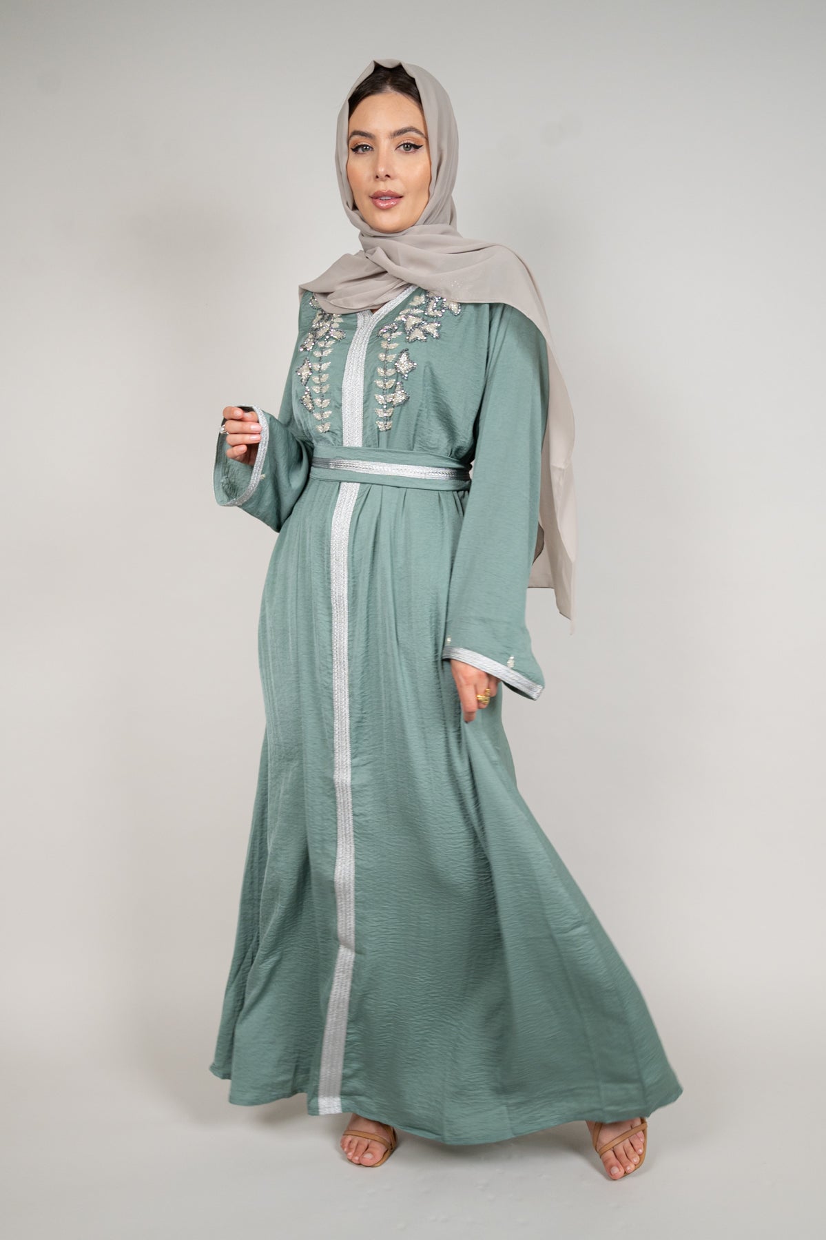 Jade Embellished Abaya Aapas