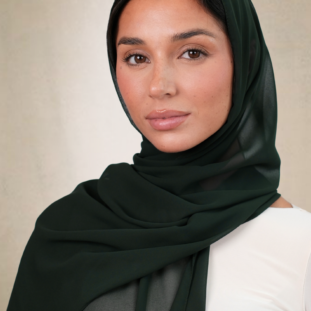 
                      
                        Dark Green Chiffon Hijab
                      
                    