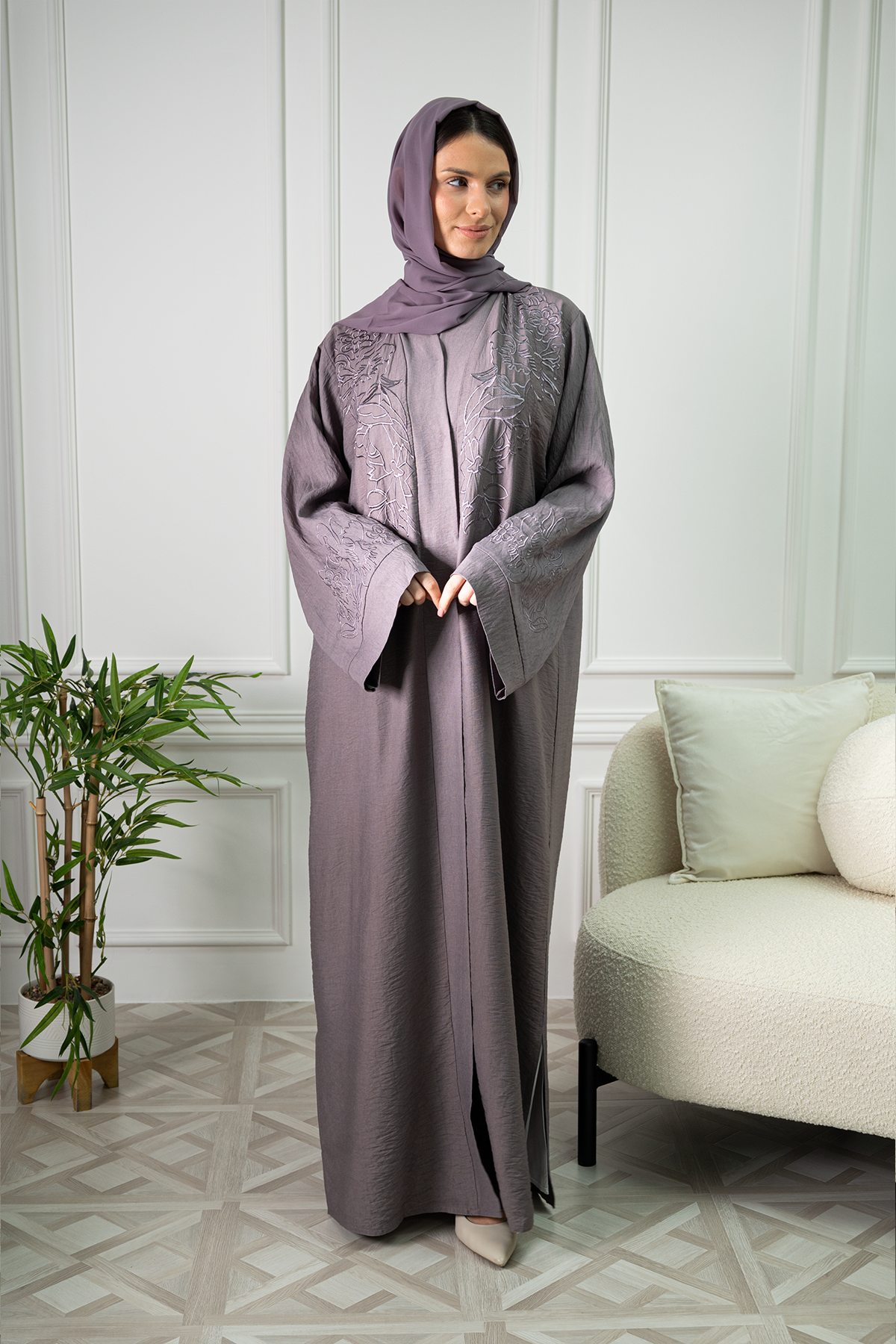 Amira Open Abaya