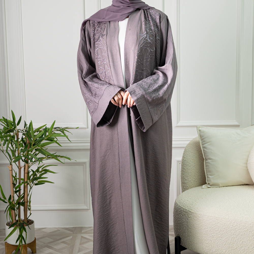 Amira Open Abaya