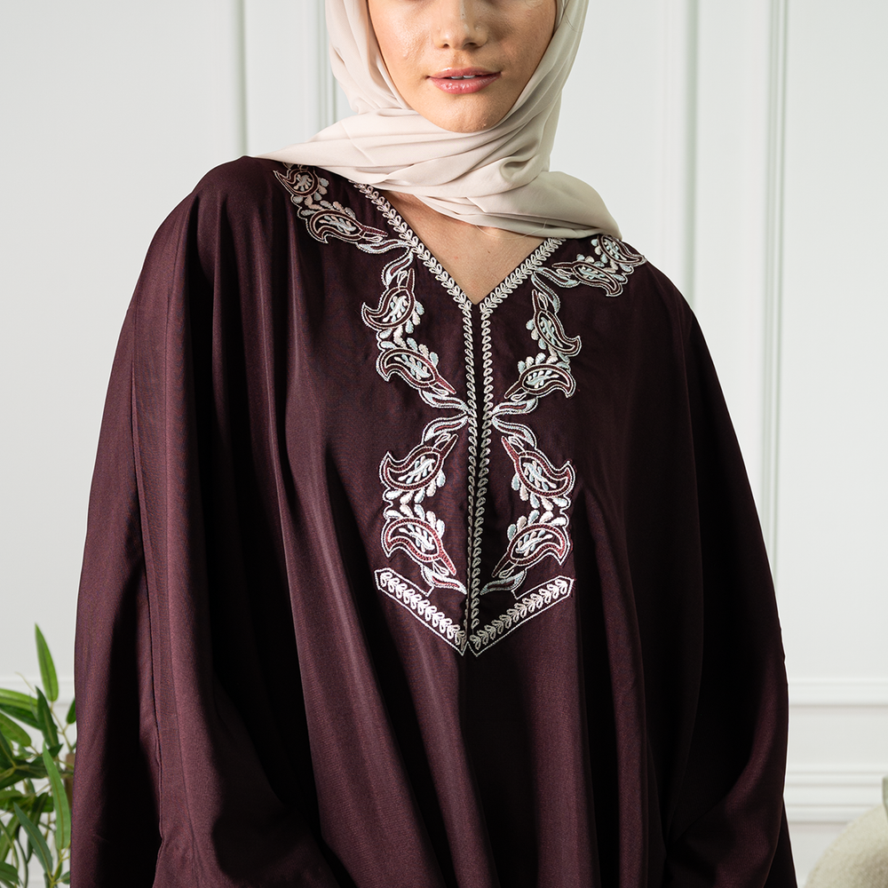 
                      
                        Yalina Kaftan
                      
                    