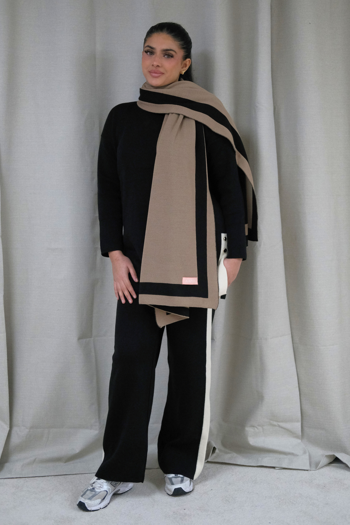 Knitted Draped Mouse Shawl