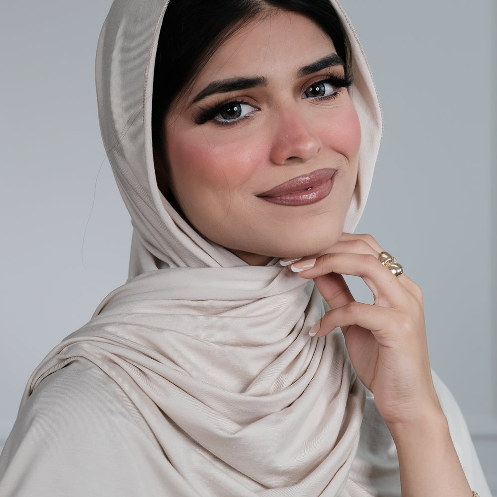 
                      
                        Beige Jersey Hijab
                      
                    