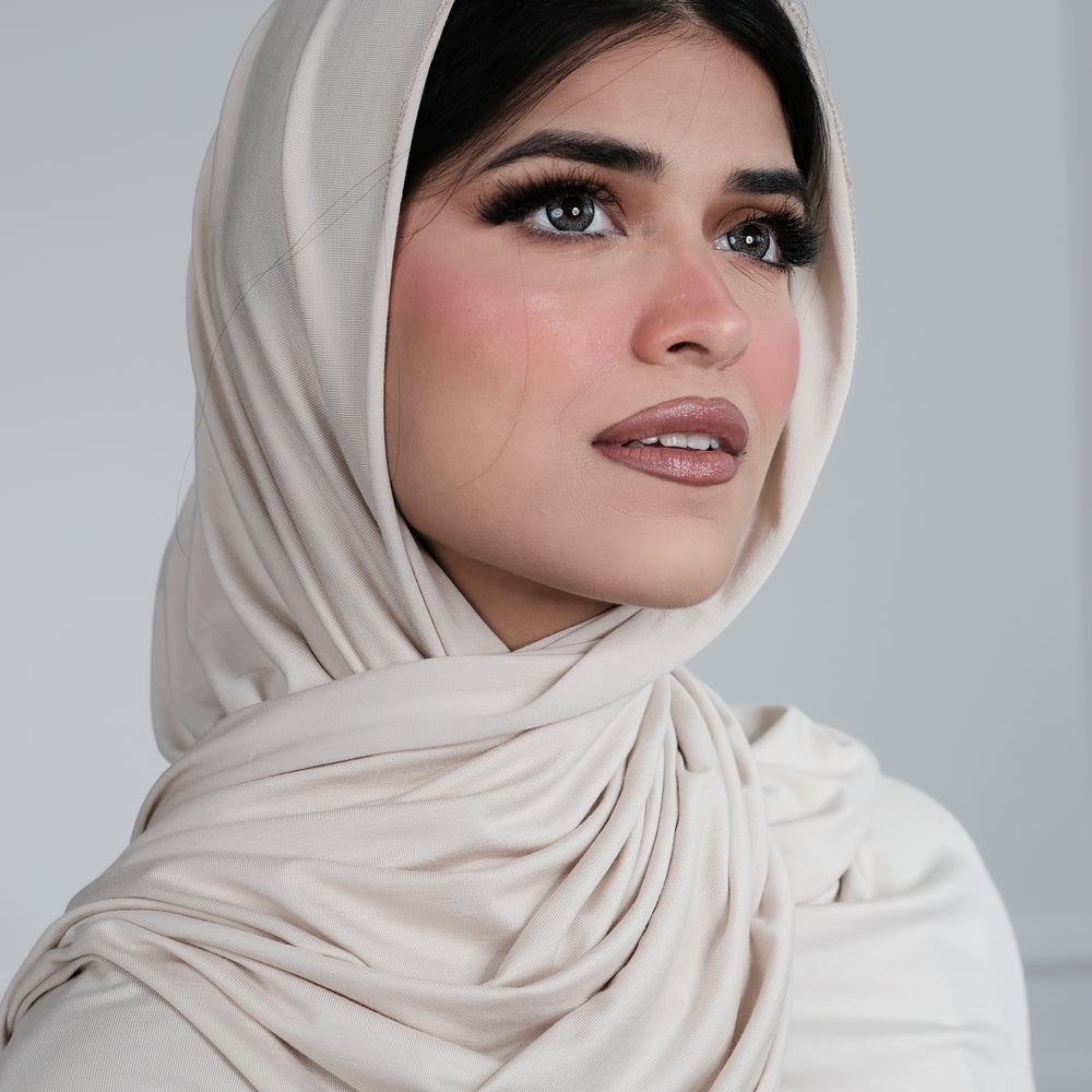 
                      
                        Beige Jersey Hijab
                      
                    