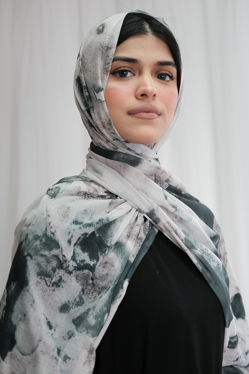 Abstract Grey & Teal Printed Hijab