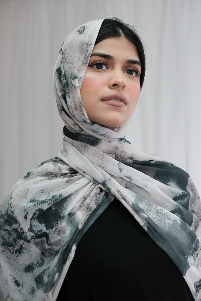 Abstract Grey & Teal Printed Hijab