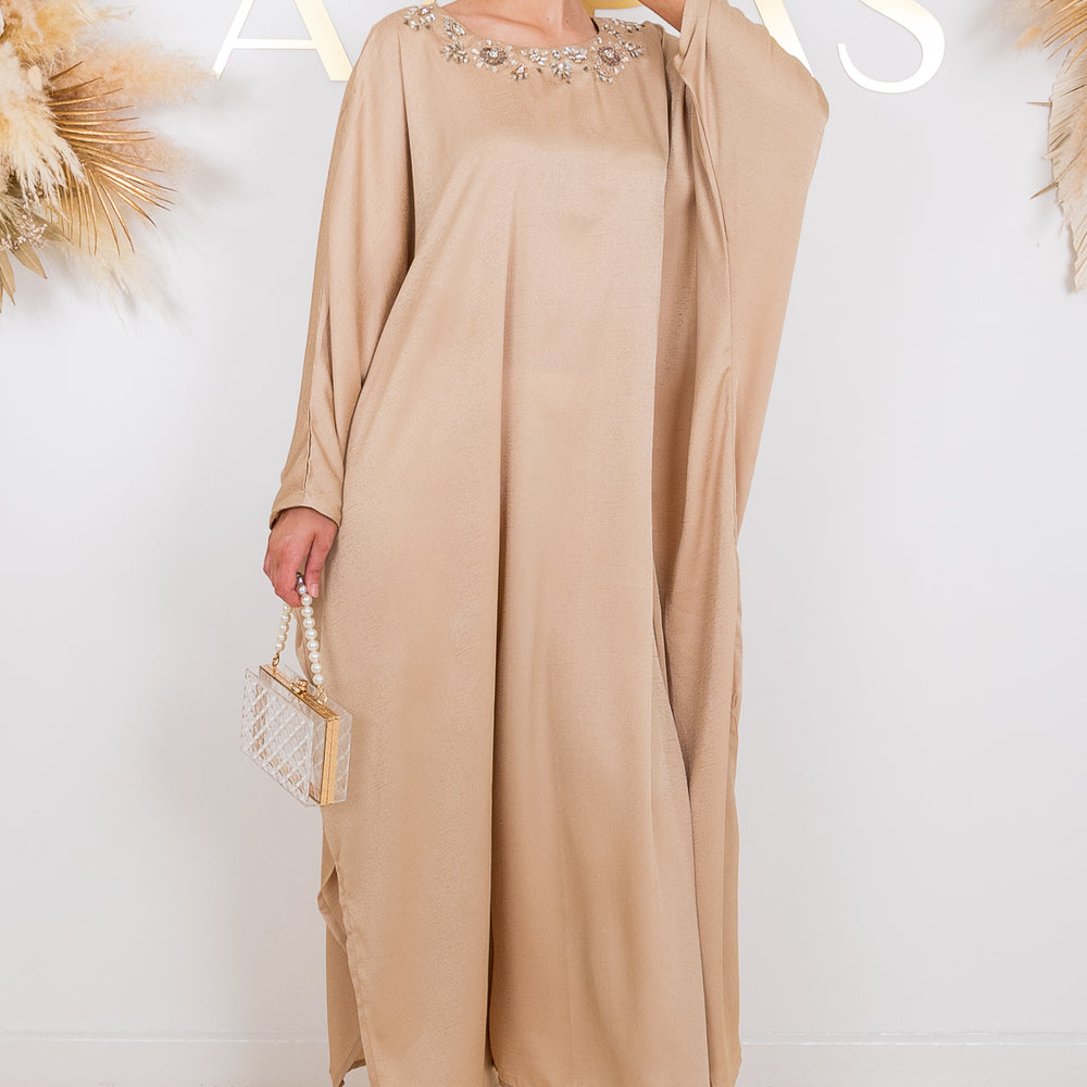 
                      
                        Ayla Kaftan
                      
                    