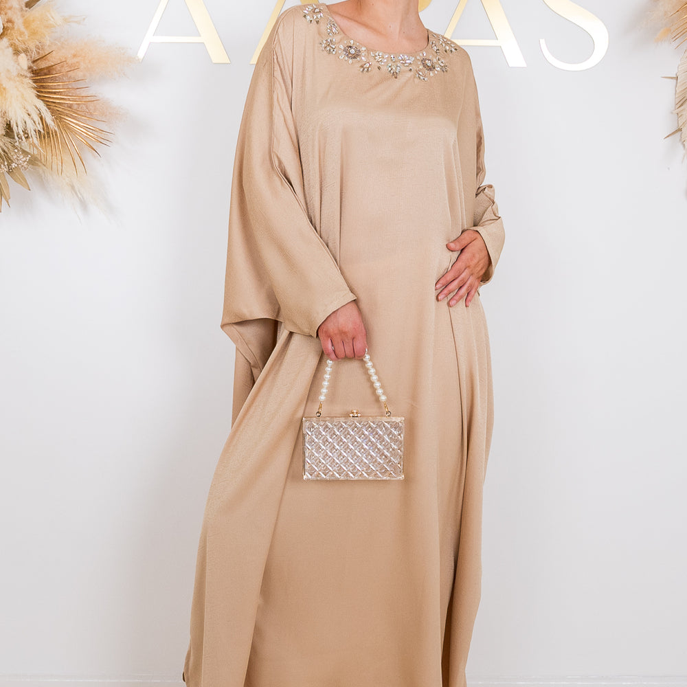 
                      
                        Ayla Kaftan
                      
                    