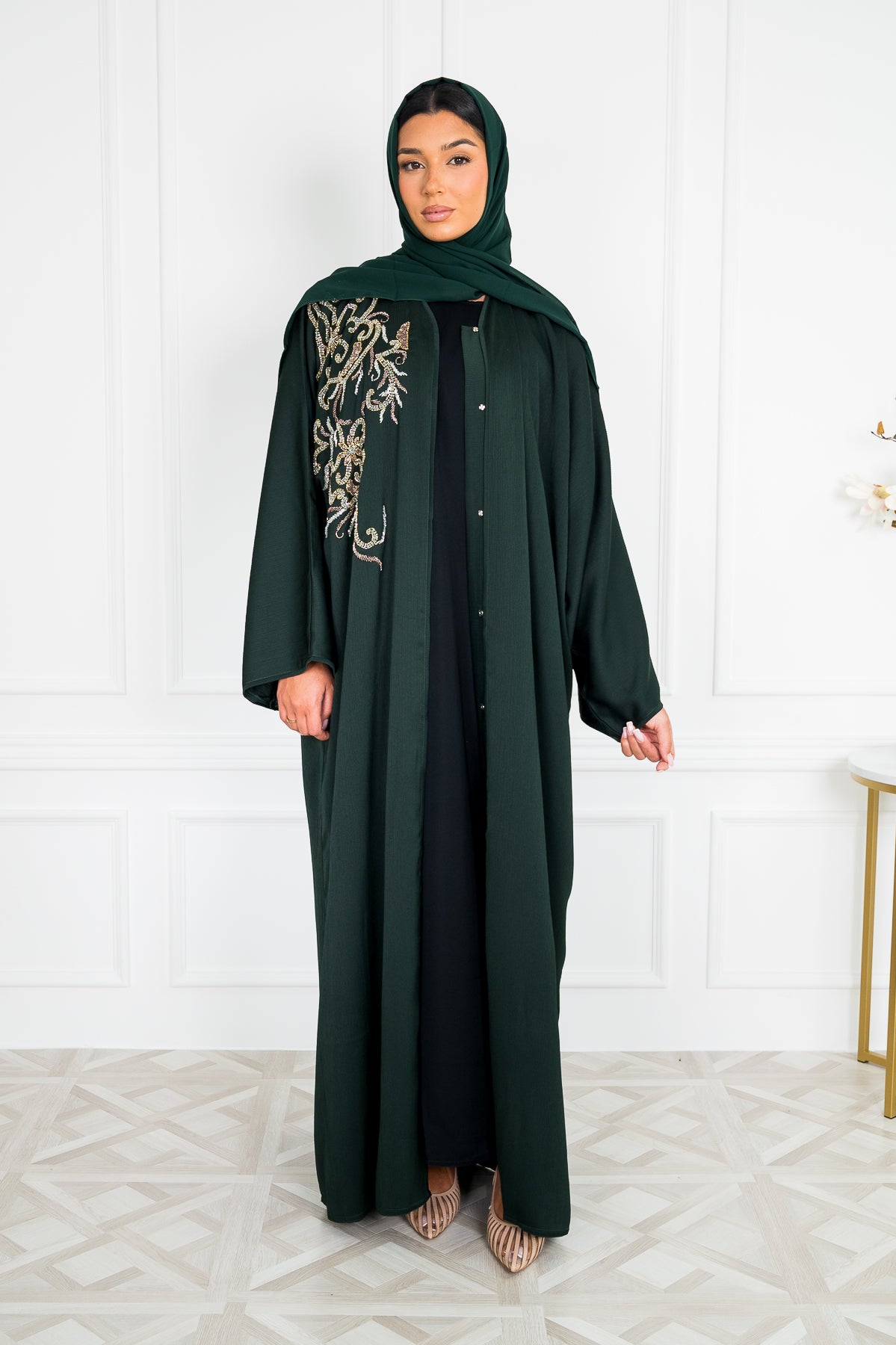 Hira Abaya