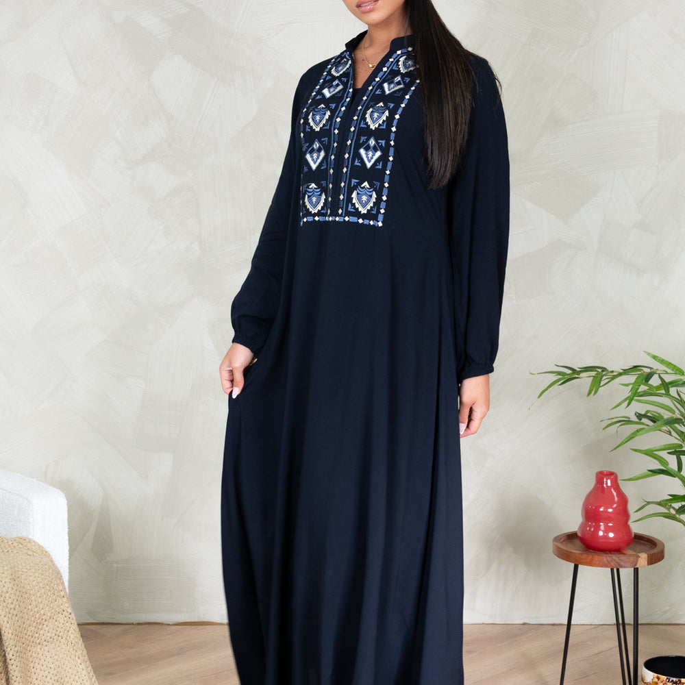 
                      
                        Aayat Maxi
                      
                    