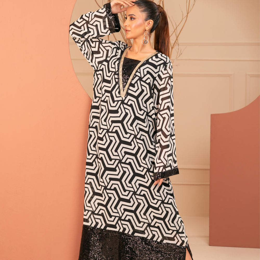 
                      
                        Nova Dress
                      
                    