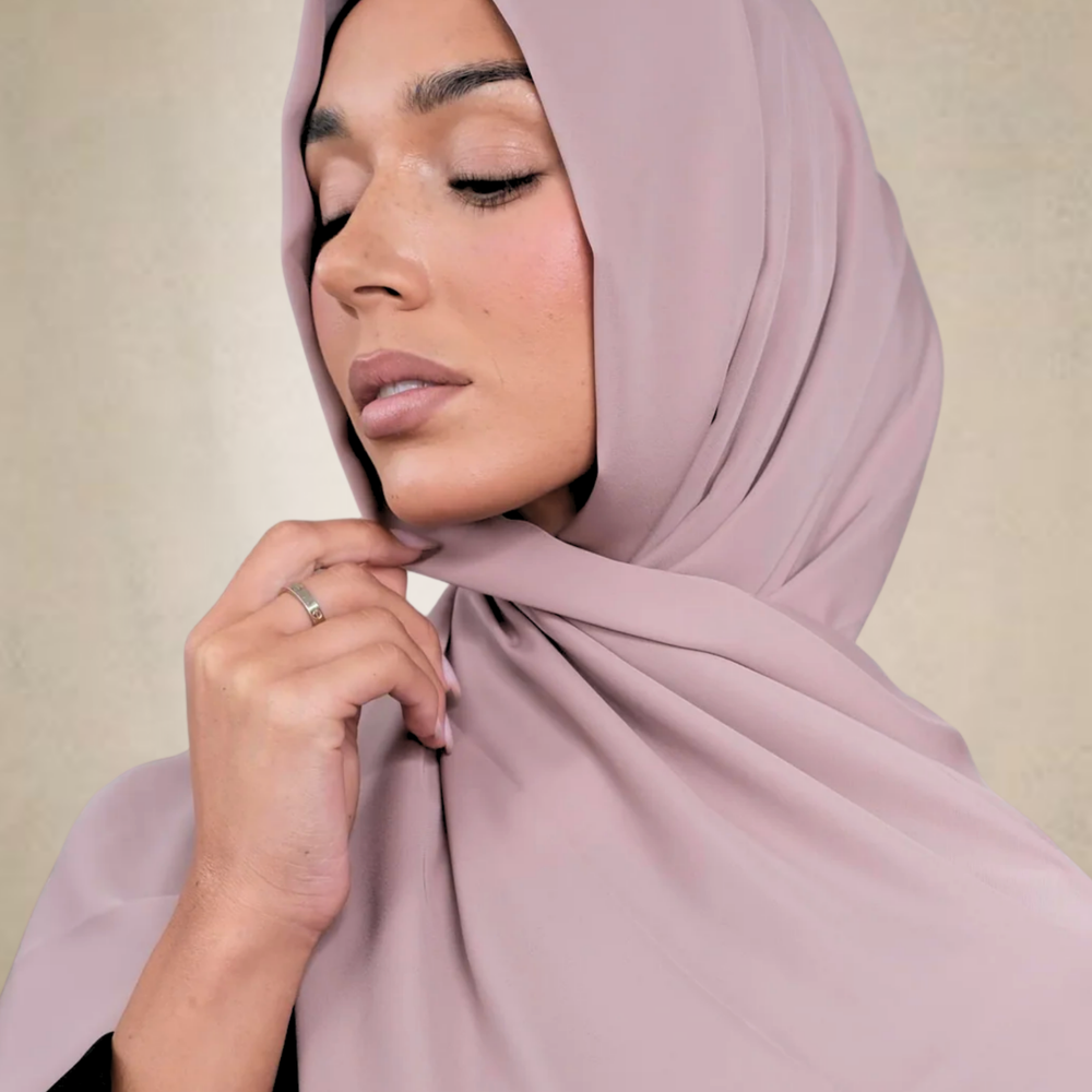 
                      
                        Dust Rose Chiffon Silk Hijab
                      
                    