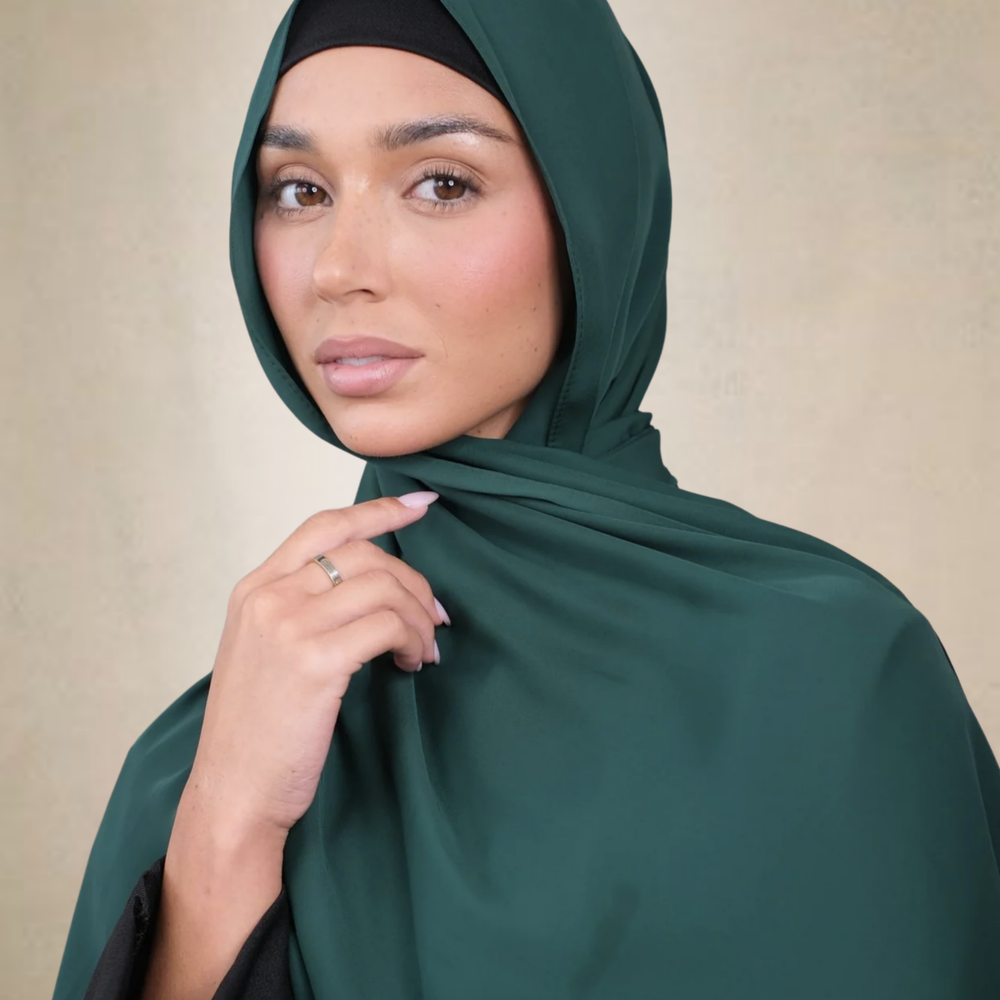 
                      
                        Green Chiffon Silk Hijab
                      
                    