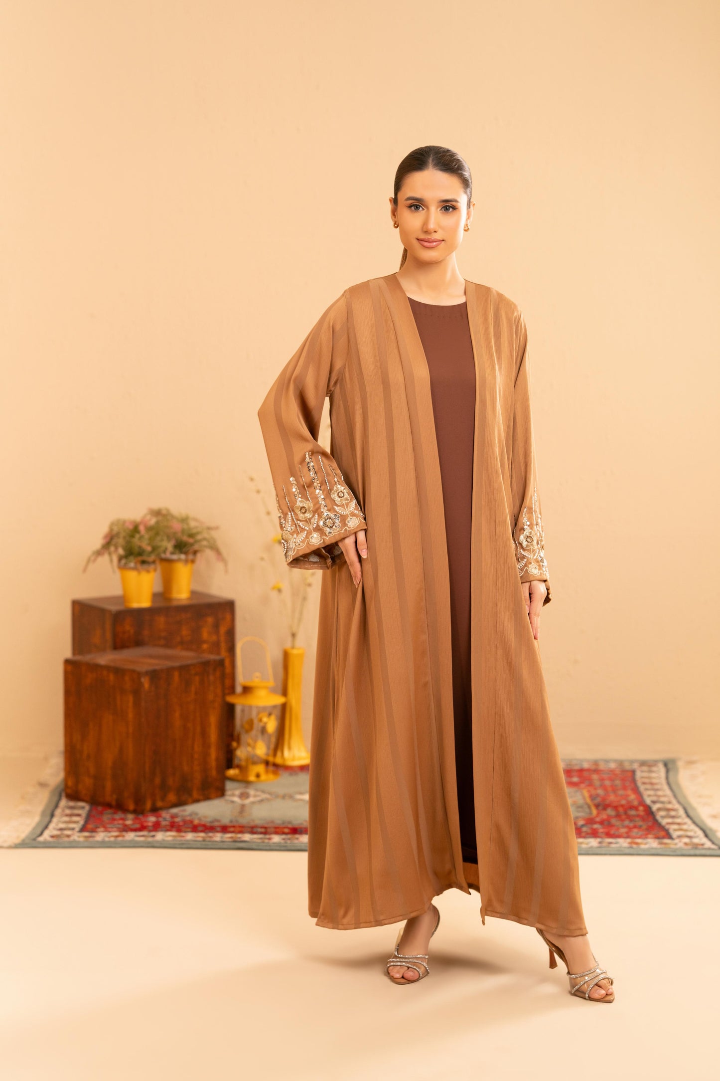 Arvia Satin Abaya