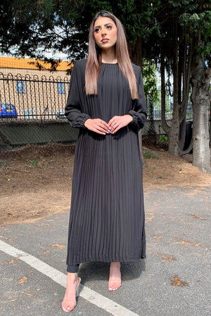 Black Wide Pleated Midi Dress